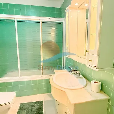 Oura Ocean Drive By Sunny Deluxe Apartment